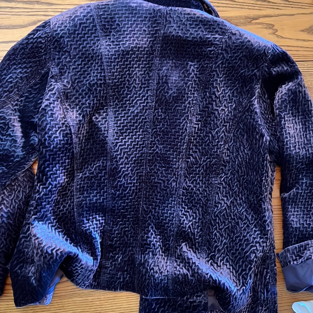 Chico’s (sz 2), medium purple crushed velvet jacket. - Picture 10 of 10